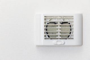 窓の隙間風がうるさい 窓ガラスがピューピューと音がする原因と対策 窓の隙間風がうるさい 窓ガラスがピューピューと音がする原因と対策