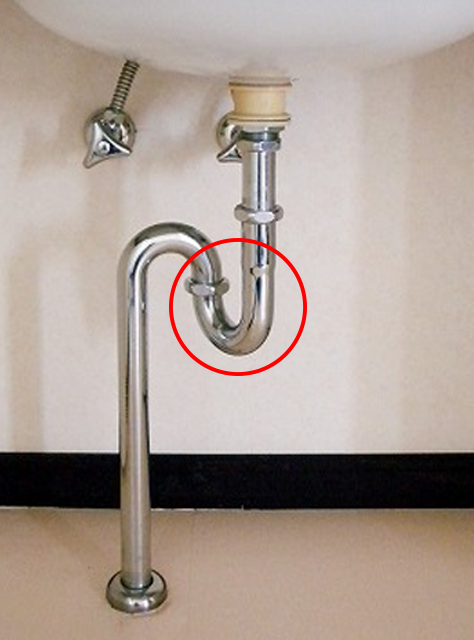 洗面所つまりを自分で直す ペットボトルで代用 排水口 排水溝つまり